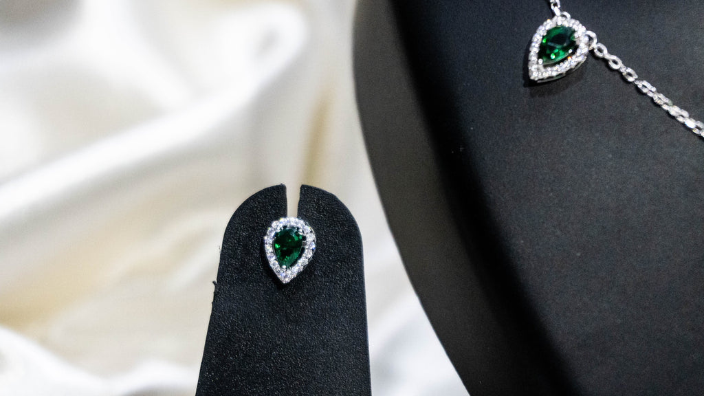 Elegant Chain Necklace Set