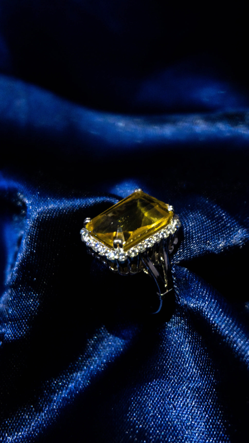 KIRA Ring Allure Design