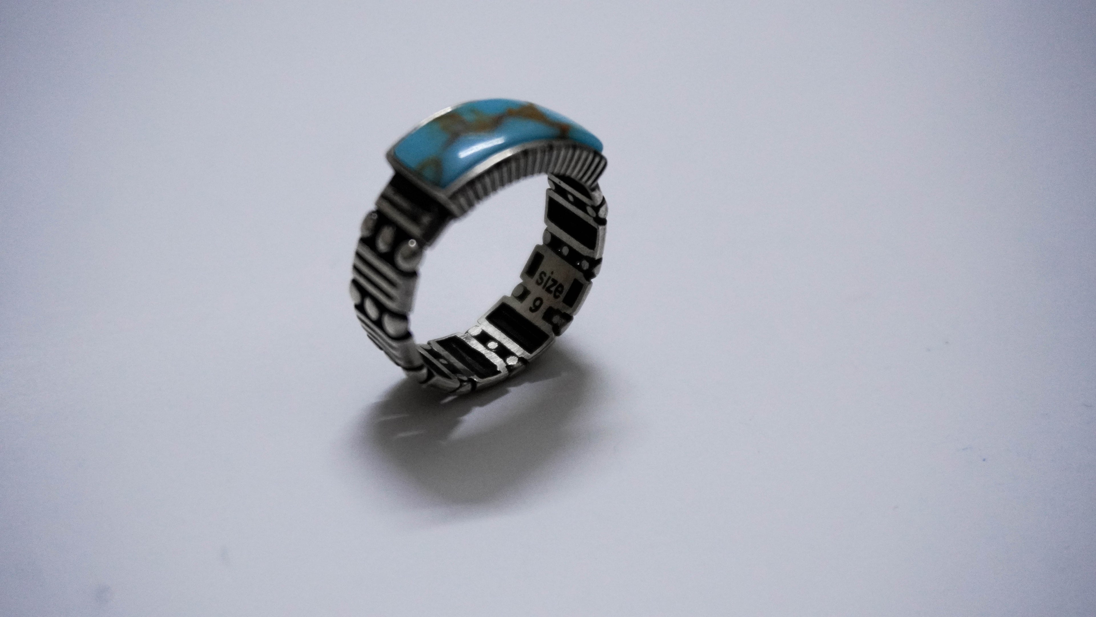 Verdant Crest Men’s Ring Allure Design