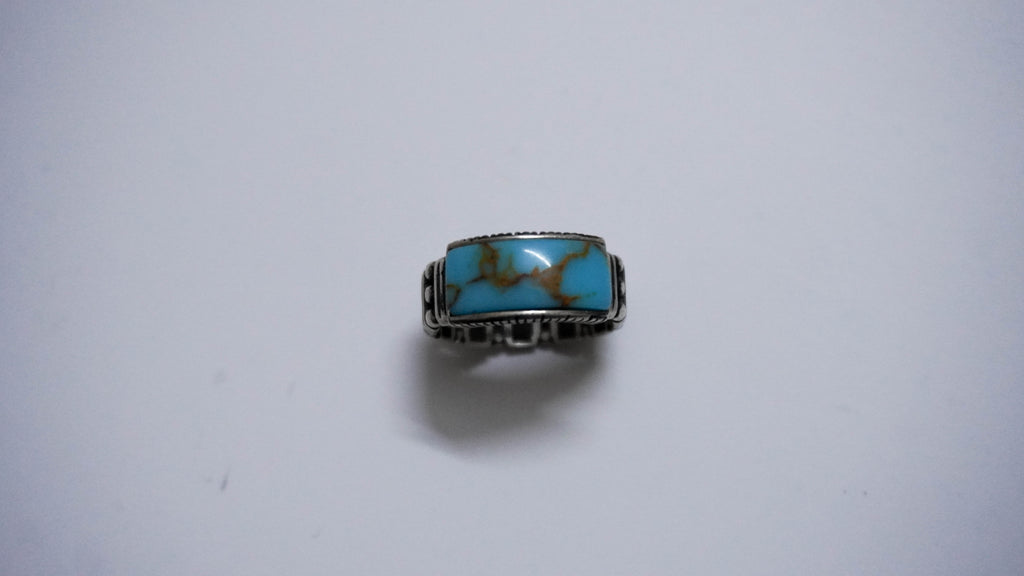 Verdant Crest Men’s Ring Allure Design